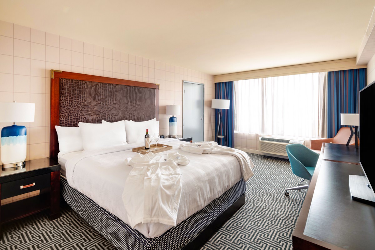 King Bed hotel room at Hotel Lulu Anaheim